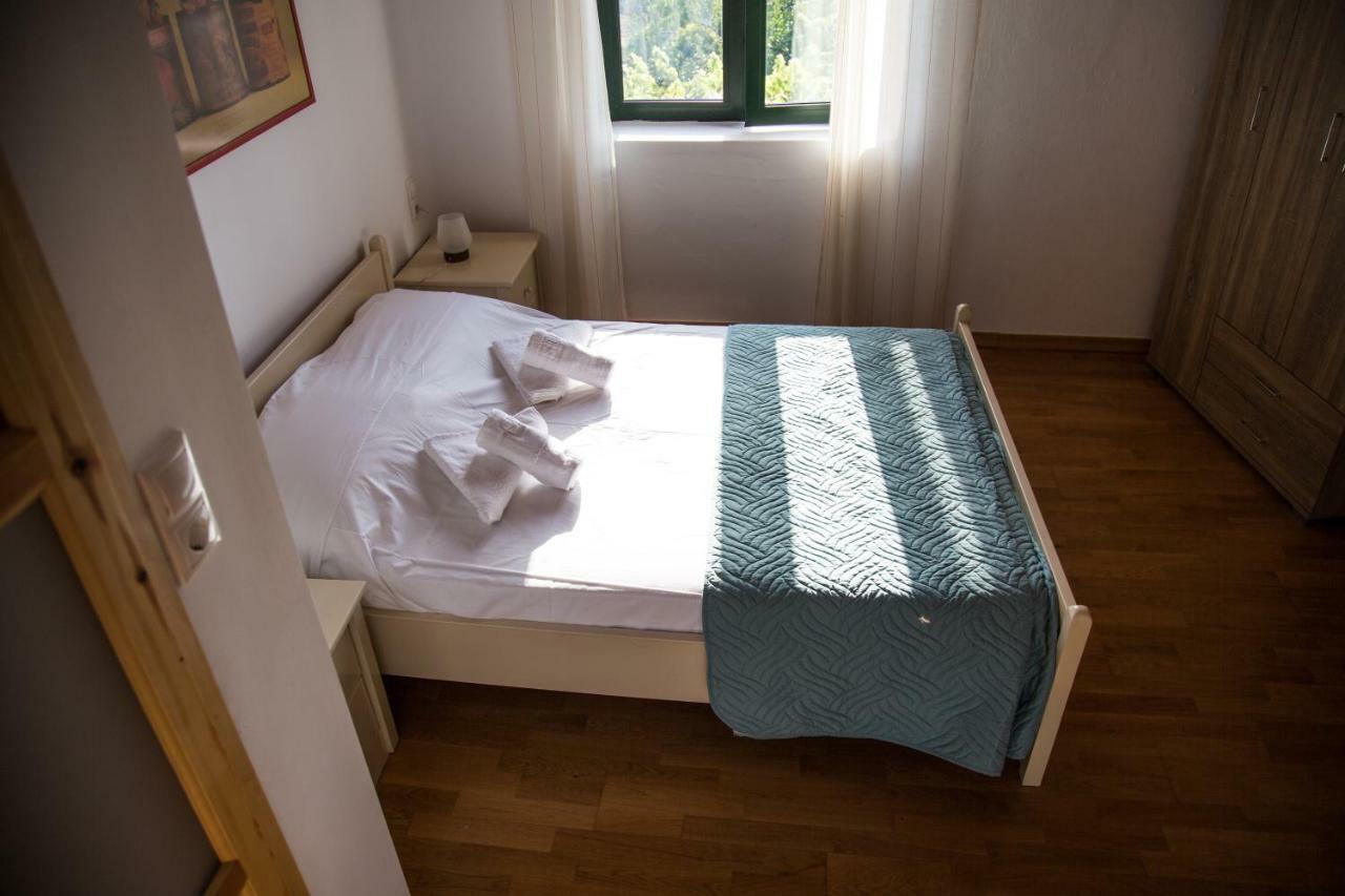 Vrondos Apartments Faneromeni  外观 照片