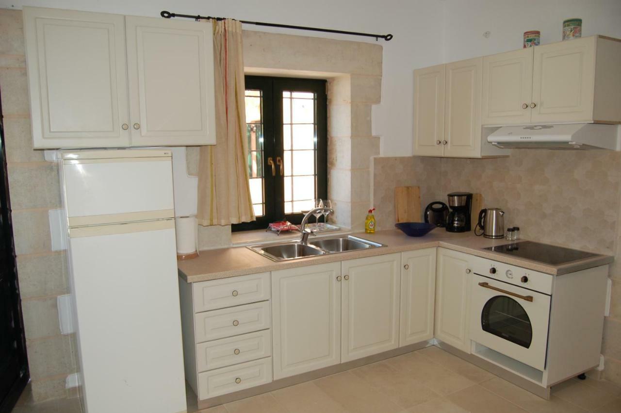 Vrondos Apartments Faneromeni  外观 照片